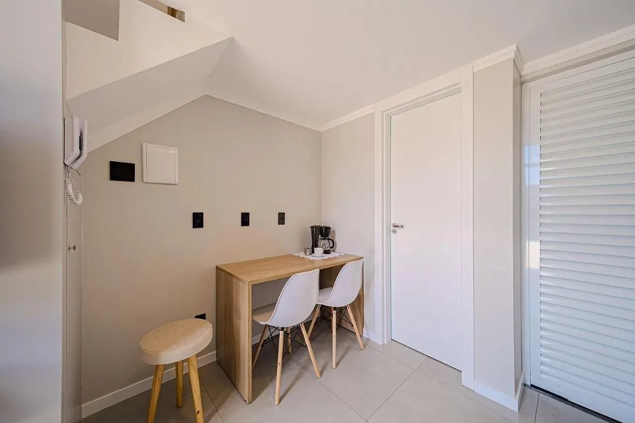 Apartment Refugio Minimalista: Elegancia Em Cada Detalhe Brazil
